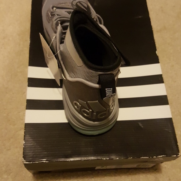 Adidas Dual threat Basketball shoes - Picture 3 of 5